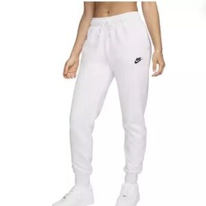 NWOT Nike Women’s White Jogger Pants M Drawstring Pockets Tapered Athleisure